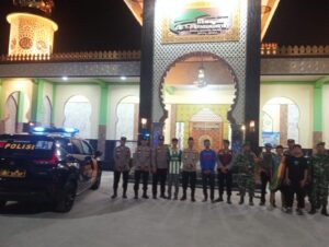 ­Polsek Air Putih Gelar Patroli Gabungan Jelang Malam Takbiran – Lalu Lintas Padat Tapi Lancar, Masyarakat Beri Respon Positif