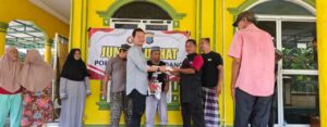 Satres Narkoba Polresta Deli Serdang gelar Jumat Curhat dan berikan tali asih kepada anak yatim