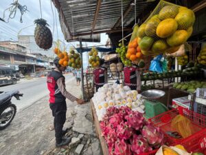 Sat Samapta Polres Batu Bara gelar cooling system dan patroli di Pajak Sayur Lima Puluh, berikan himbauan kamtibmas
