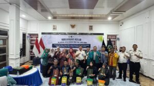 Bunda Paud Kabupaten Batu Bara Serahkan Rapor Kejar Paket Dan Alat Tenun Bagi WBP Di Lapas Labuhan Ruku   