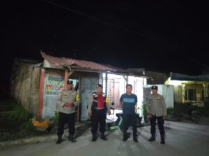 Polsek Medang Deras Laksanakan Patroli Malam, Antisipasi Kejahatan Dan Perkelahian Antar Remaja   
