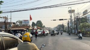 Urai Kemacetan Pagi, Detasemen Perintis Baharkam Polri Siaga di Titik Sibuk Depok