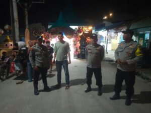 Polsek Medang Deras Laksanakan Patroli Malam, Antisipasi Kejahatan Dan Himbau Warga Jaga Keamanan