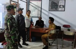Wujud Nyata Menjaga Kondusivitas Wilayah, Babinsa Patroli Dengan Linmas   
