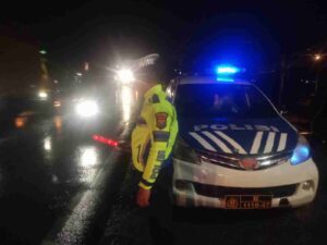 Satlantas Polres Batu Bara Laksanakan Patroli Blue Light, Pantau Jalinsum Rawan Macet Dan Laka Lantas   