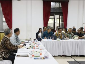 Kepala UMSU Press DR Muhammad Arifin M.Pd Apresiasi Hasil FKP Di Perpustakaan Nasional RI   