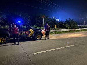 Sat Samapta Polres Batu Bara Laksanakan Patroli Gabungan Roda 4 di Pintu Masuk Tol Limapuluh – Kamtibmas Aman Kondusif   