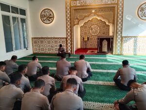 Perkuat Mental dan Spiritual Personel, Korsabhara Baharkam Polri Gelar Binrohtal   