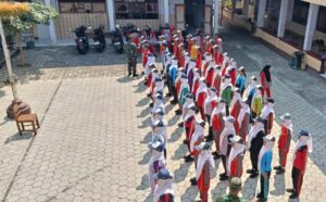 Masa MPLS, Puluhan Siswa SMK Pancasila 5 Wonogiri Dilatih Tentara