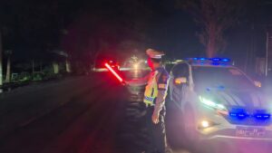Satlantas Polres Batu Bara Laksanakan Patroli Blue Light di Jalinsum Medan-Kisaran – Kegiatan Aman Lancar   