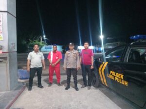 Polsek Lima Puluh Lakukan Patroli dan Monitoring SPBU – Stok BBM Cukup, Pengiriman dari Belawan Akan Tiba Malam Hari   