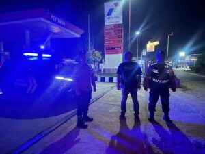 Patroli Malam di Medang Deras: Situasi Aman, Masyarakat Diajak Ikut Amankan Lingkungan   