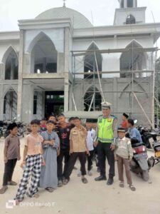 Satlantas Polres Batu Bara lakukan gatur siang dan pam sholat Jumat di Binjei Baru – kegiatan aman lancar