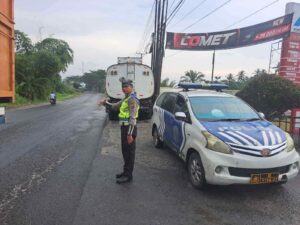 Satlantas Polres Batu Bara Lakukan Patroli di SPBU Jalinsum Sukaraja – Kegiatan Aman Lancar   