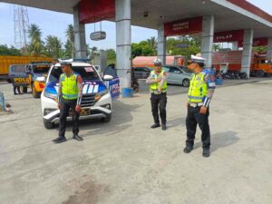 Satlantas Polres Batu Bara Lakukan Patroli di SPBU Simpang Gambus – Antisipasi Kemacetan dan Berikan Kenyamanan Masyarakat