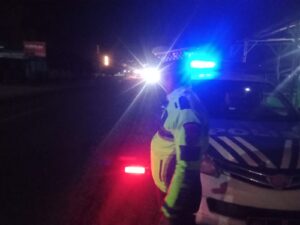 Satlantas Polres Batu Bara Lakukan Patroli Blue Light Malam Hari di Jalinsum Indrapura – Kegiatan Aman Lancar   