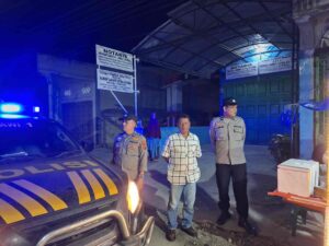 Polsek Talawi Lakukan Patroli Malam Hari – Antisipasi Gangguan Kamtibmas dan Berikan Rasa Aman Masyarakat