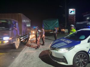 Satlantas Polres Batu Bara Gelar Patroli Blue Light, Amankan Area SPBU Sumber Padi