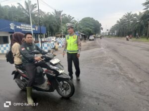 Gatur Pagi di Jalinsum, Satlantas Polres Batu Bara Pastikan Arus Lalu Lintas Lancar   