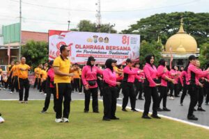 Semarak HUT RI ke-81, Polres Batu Bara Gelar Olahraga Bersama dan Lomba Tradisional