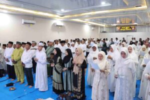 Polres Batu Bara Gelar Peringatan Maulid Nabi Muhammad SAW 1448 H, Kapolres Berikan Santunan kepada Anak Yatim dan Santri