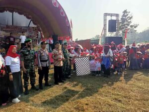 Bati Tuud Tangen Kawal Karnaval HUT RI ke-81, 300 Warga Galeh Tumpah Ruah   