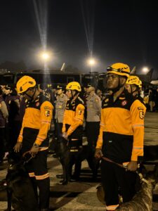 PAHLAWAN BERKAKI EMPAT: 10 SATWA K-9 POLRI BERANGKAT KE NTT JADI MATA DAN HIDUNG DI TENGAH RERUNTUHAN GEMPA   