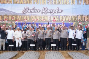 Polri Tanam Serentak Bawang Putih di 14 Daerah di Jabar   