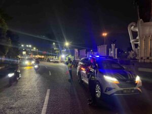 Patroli Blue Light Malam di Jalan Sutomo–Pattimura, Sat Lantas Pematangsiantar Jaga Kamseltibcarlantas Inti Kota   