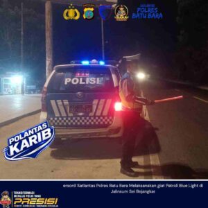Patroli Malam Sat Lantas Polres Batu Bara Sisir 4 Titik Rawan Jalinsum, Hidupkan Senter di Lokasi Rawan Macet & Laka