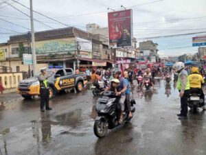 Kebakaran Ruko di Jalan Patuan Anggi, Sat Lantas Pematangsiantar Amankan Arus Lalu Lintas