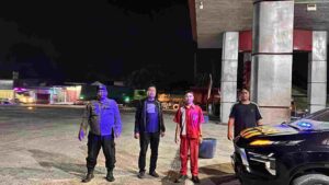 Patroli Malam Polsek Lima Puluh di SPBU Sumber Padi, Jaga Kamtibmas dan Atur Distribusi BBM   