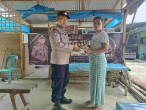 Polsek Medang Deras Laksanakan Minggu Kasih: Salurkan Bantuan Titipan Kapolres Batu Bara