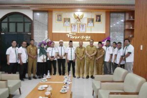 Wali Kota Tanjungbalai Minta KAHMI Hadir Memberikan Gagasan Demi Kemajuan Tanjungbalai Wujudkan Tanjungbalai EMAS 