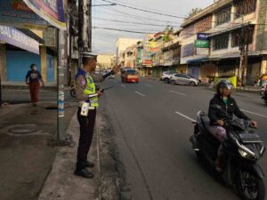 Pos Padat Pagi di Jalan Merdeka–Wahidin, Satlantas Polres Pematangsiantar Pastikan Arus Lancar   