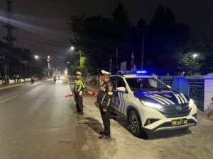 Jaga Keamanan Malam, Satlantas Polres Pematangsiantar Laksanakan Blue Light Patrol di Jalan Ahmad Yani–Traffic Light Pahlawan   
