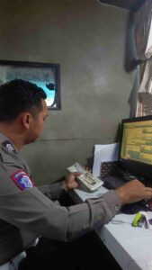 Sat Lantas Polres Pematangsiantar Hadir di Mal Pelayanan Publik Ramayana, Layani Pengesahan STNK di Jalan WR. Supratman