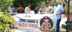 Jumat Curhat Berbagi Berkah: Kapolsek Air Putih Salurkan Sembako untuk Kaum Dhuafa dan Pengurus Tempat Ibadah   