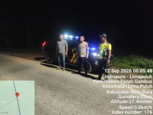 Polsek Lima Puluh Laksanakan Patroli Malam, Cegah Tawuran dan Kejahatan Jalanan   
