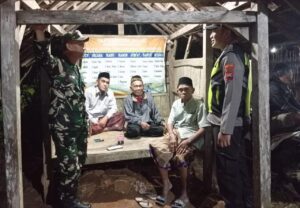 Begini Cara Babinsa Koramil Puhpelem Menjaga Keamanan Dan Ketertiban Diwilayah 