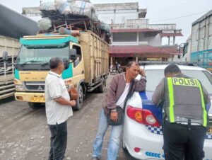 Sat Lantas Polres Pematangsiantar Gelar Penyuluhan Keselamatan Lalu Lintas di Jalan Lintas Sidamanik