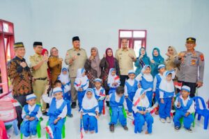Bupati Batu Bara Hadirkan Pelayanan Terpadu Melalui Program BERLAYAR di Kecamatan Tanjung Tiram   