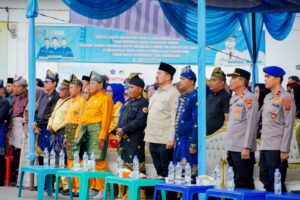 Bupati Batu Bara Serahkan 100 Life Jacket kepada Nelayan, Tekankan Pentingnya Keselamatan di Laut